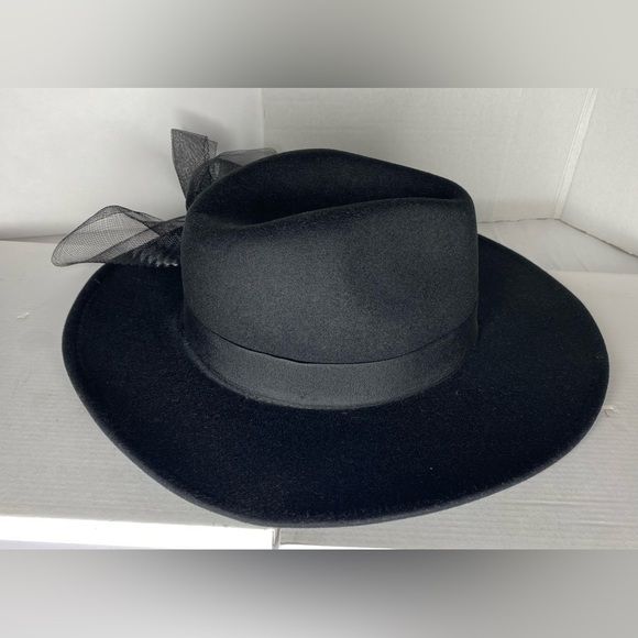 Felted Wool Fedora Hat In Black - Picture 3 of 12